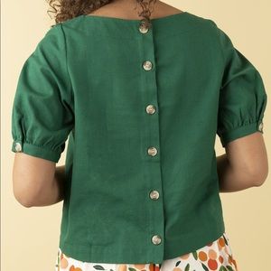 BNWT Emily and Fin AVA TROPICAL GREEN TOP